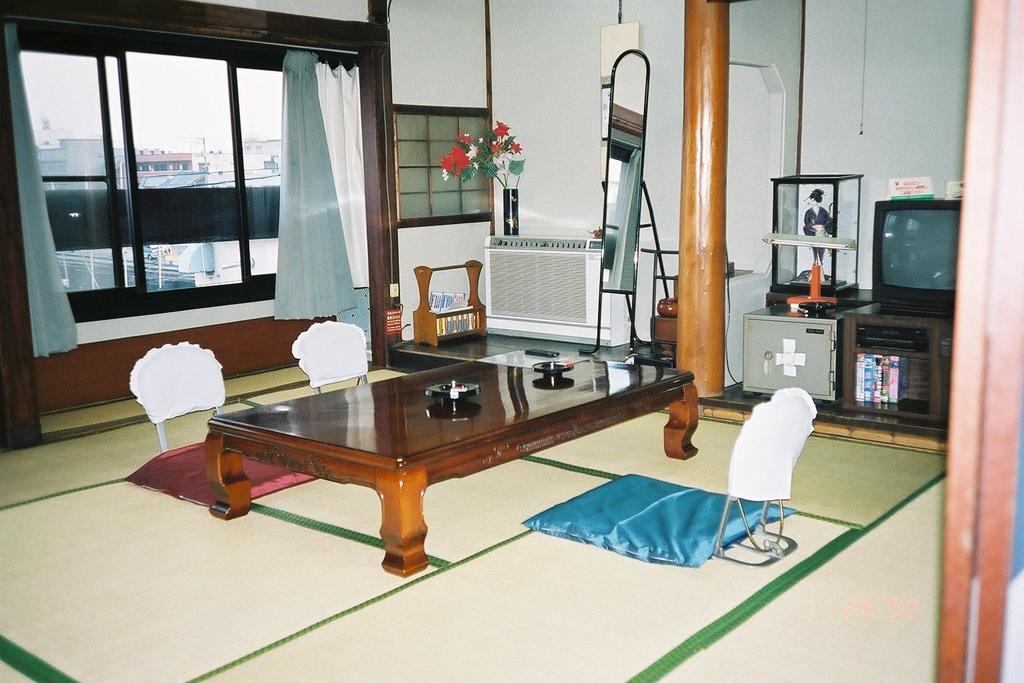 Komecho Ryokan Имабари Номер фото